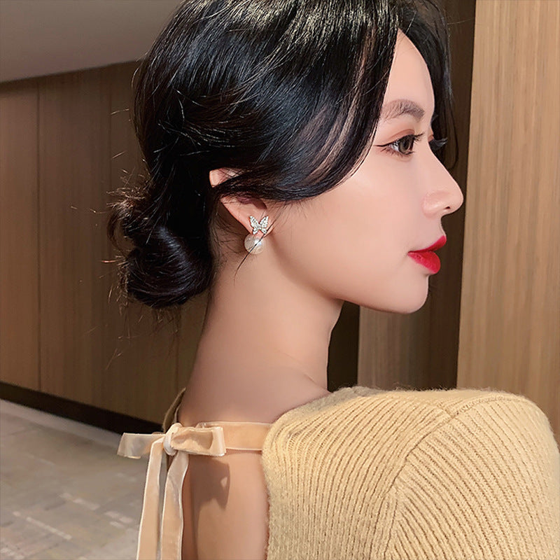 Butterfly Pearl Earrings Female Ins Simple Cute Small Cute Creative Trendy Earrings