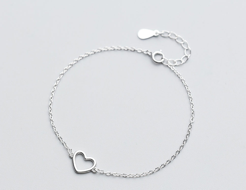 Hollow love bracelet
