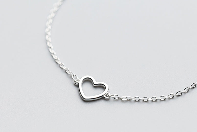 Hollow love bracelet