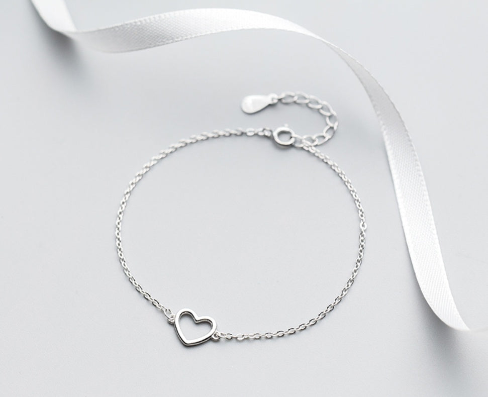 Hollow love bracelet