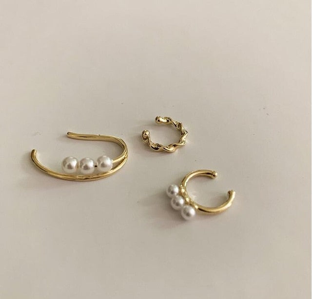 Set pearl ear bone clip
