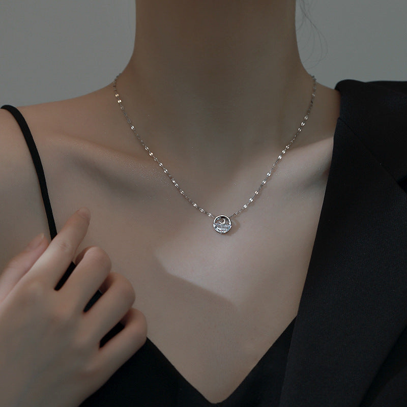 Simple Temperament Bright Moon Necklace On The Sea