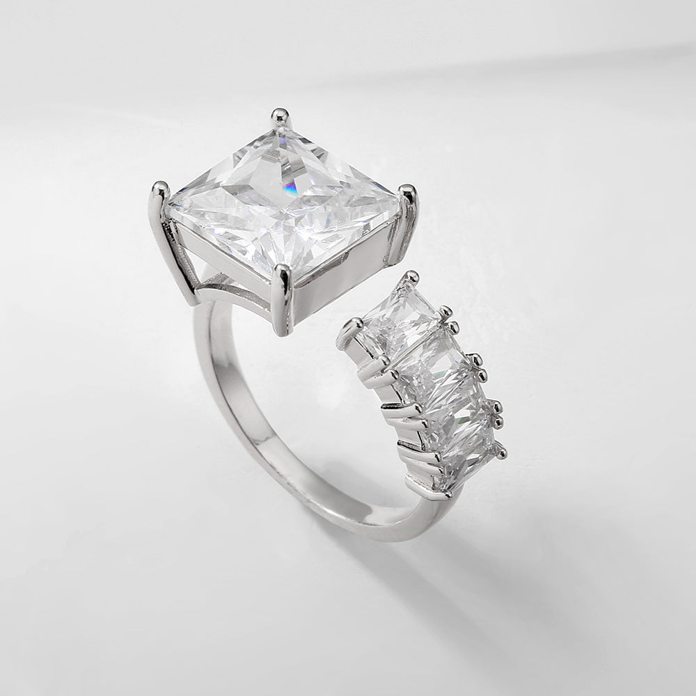 Women's Fashion Retro Temperament Inlaid Geometric Zircon Ring