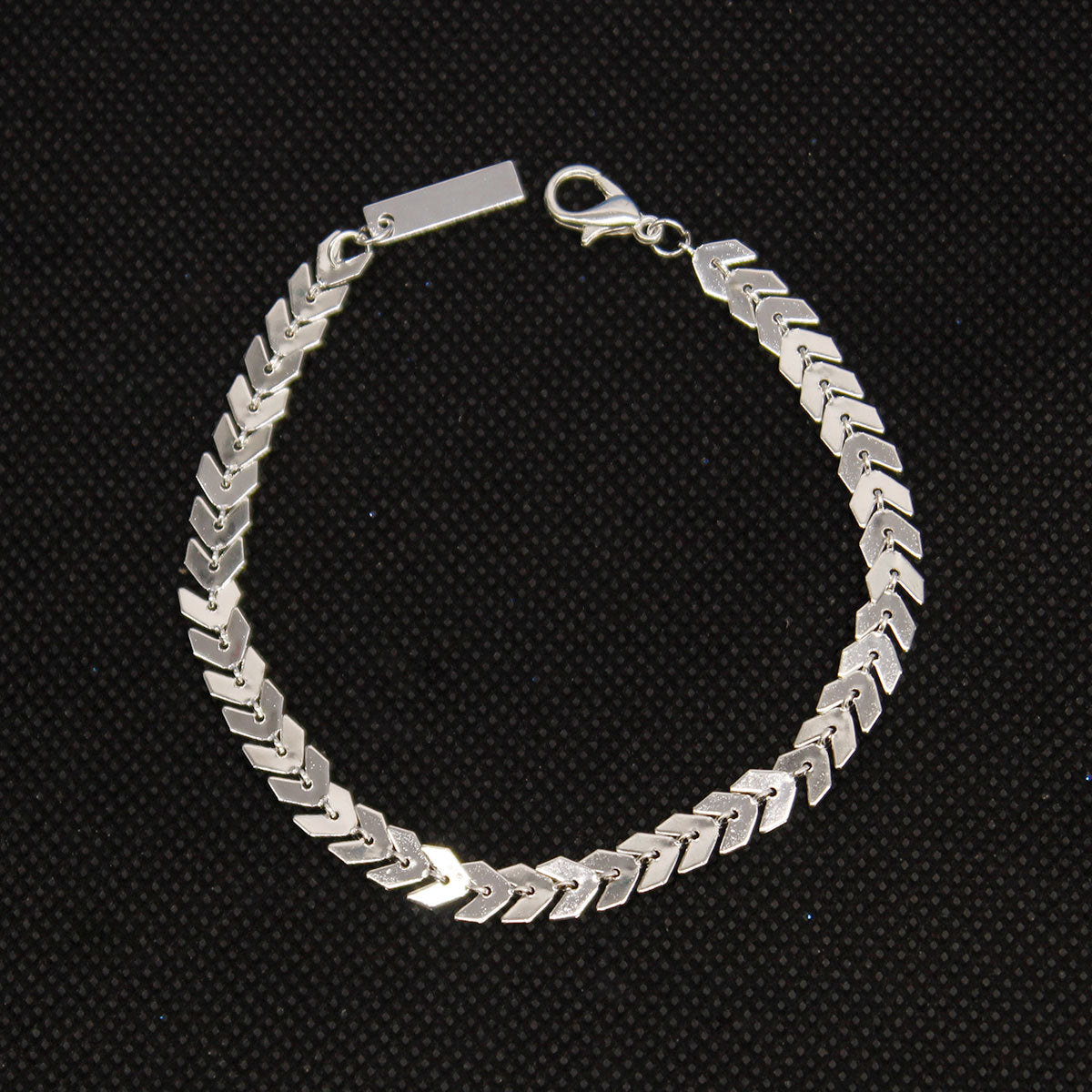 Svenja – Schlichtes Kettenarmband