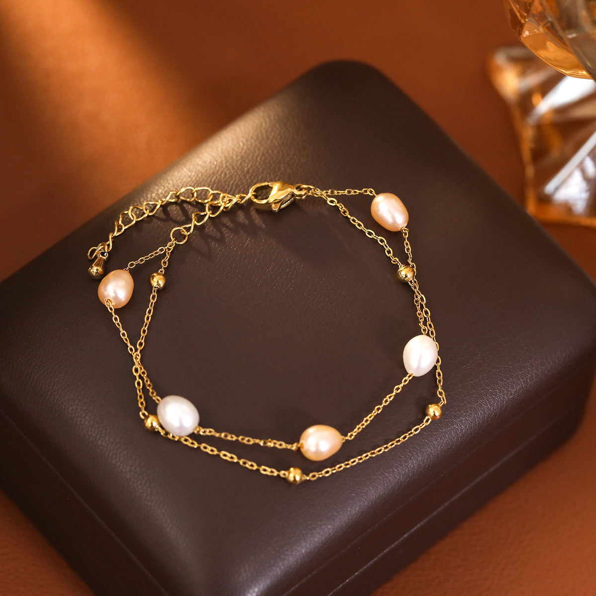 Womens Fashionable Versatile Freshwater Pearl Bracelet