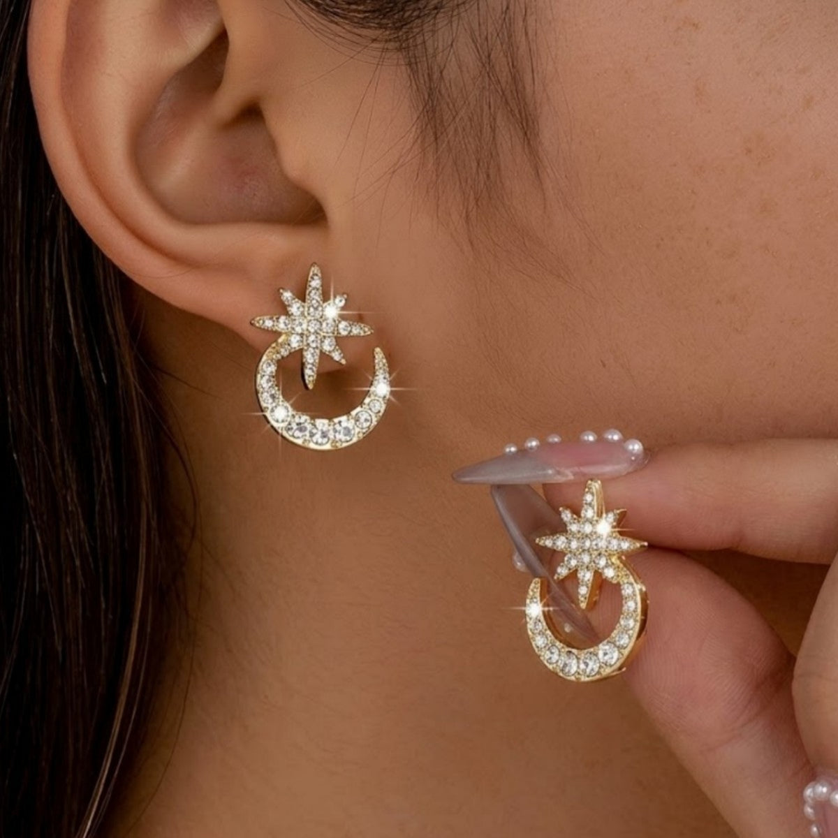 Hot Selling European  American Star  Moon Inlaid Diamond Stud Earrings For Women Cross-Border Fashionable, Individual, Sparkling  Exquisite Earrings, Elegant & Chic Ear Jewelry
