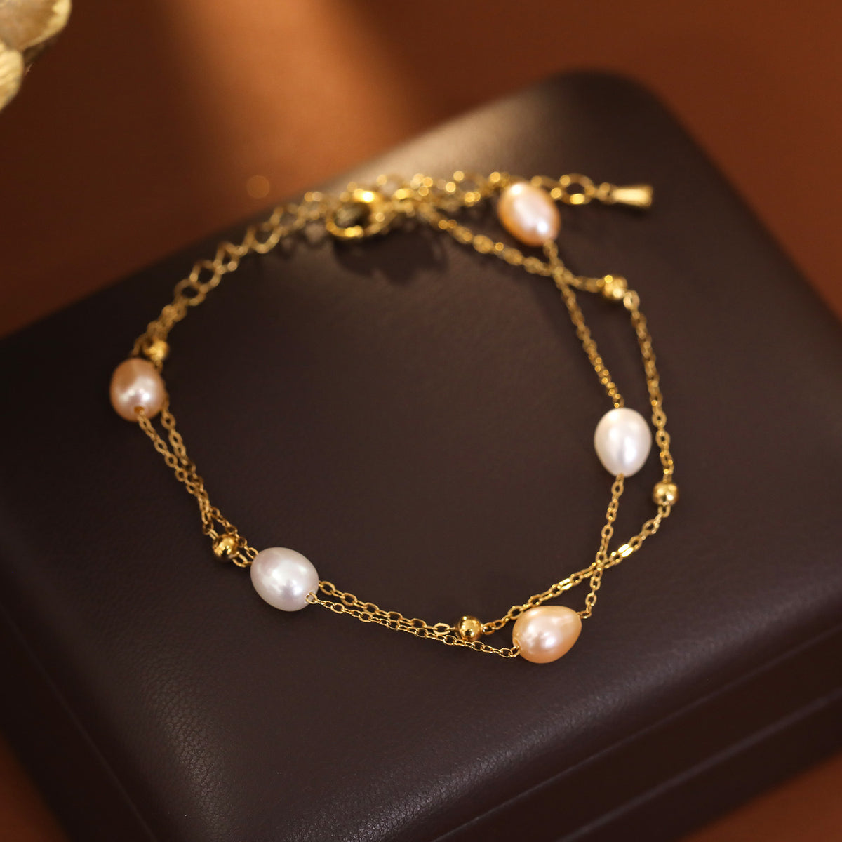 Womens Fashionable Versatile Freshwater Pearl Bracelet