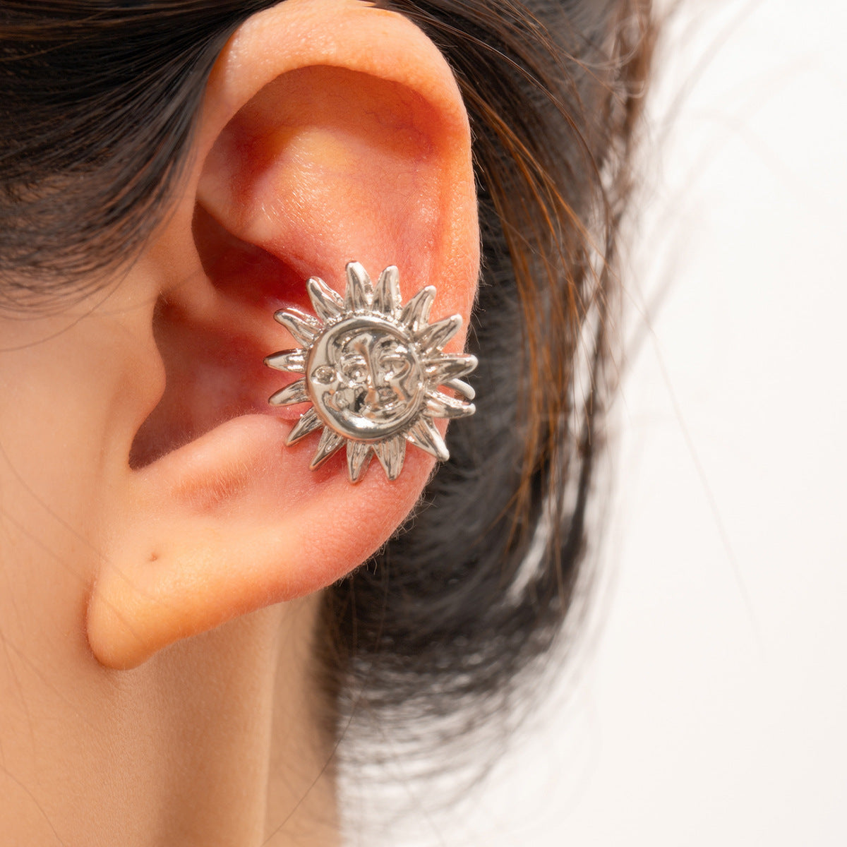 Golden Alloy Earrings Light-luxury Ear Bone Clips