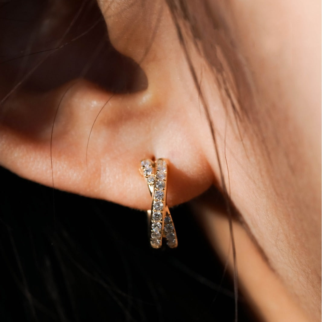 Cross Double Row Diamond Version Exquisite Commuter Style Twist Earrings