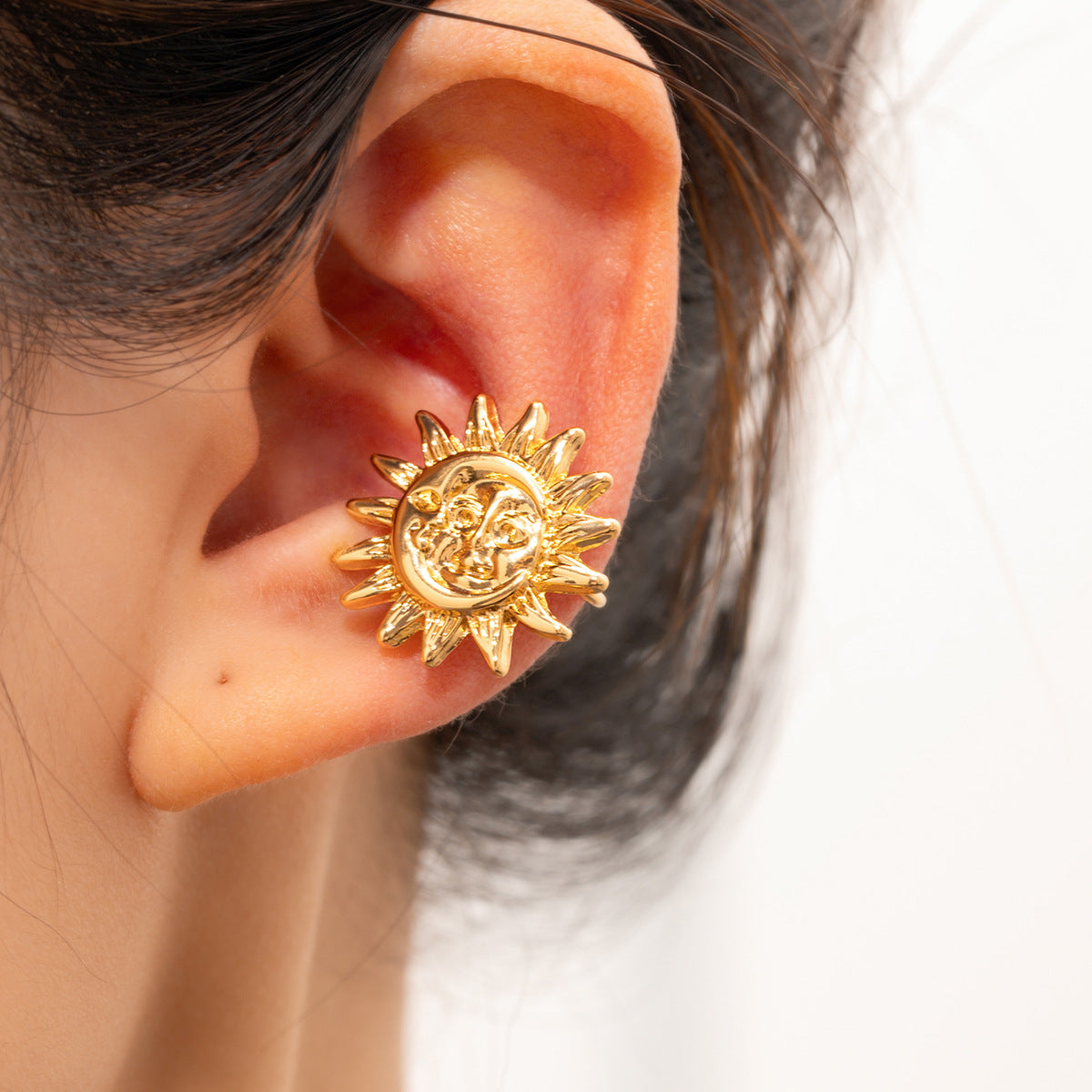 Golden Alloy Earrings Light-luxury Ear Bone Clips