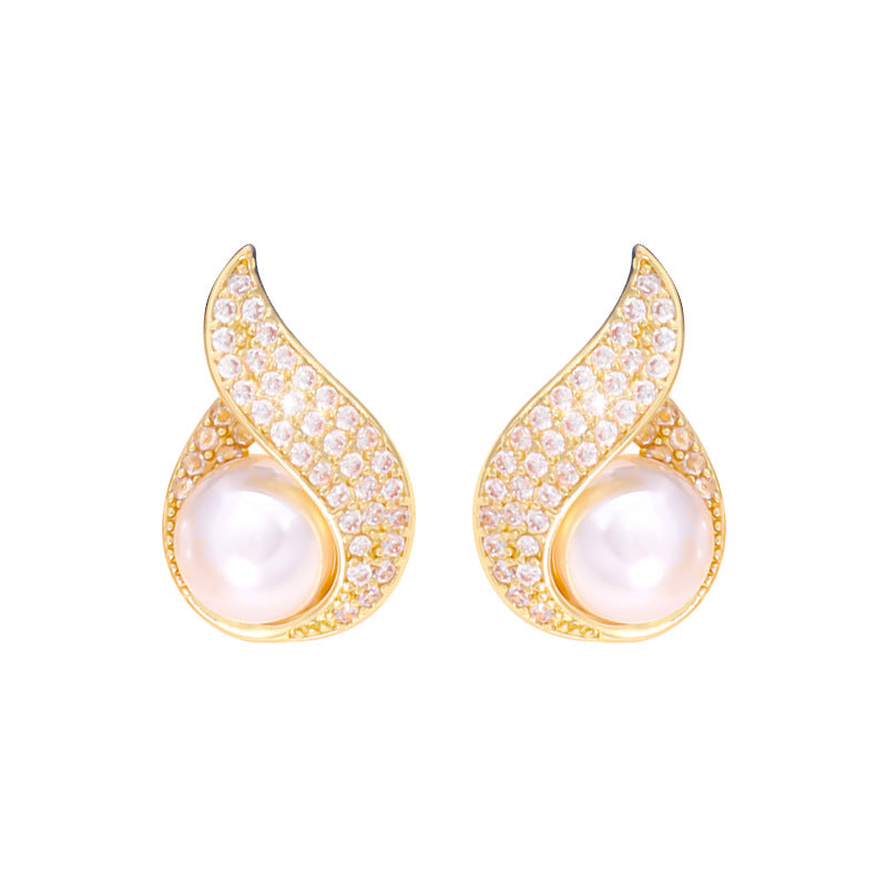 Flame Pattern Pearl Stud Earrings For Women
