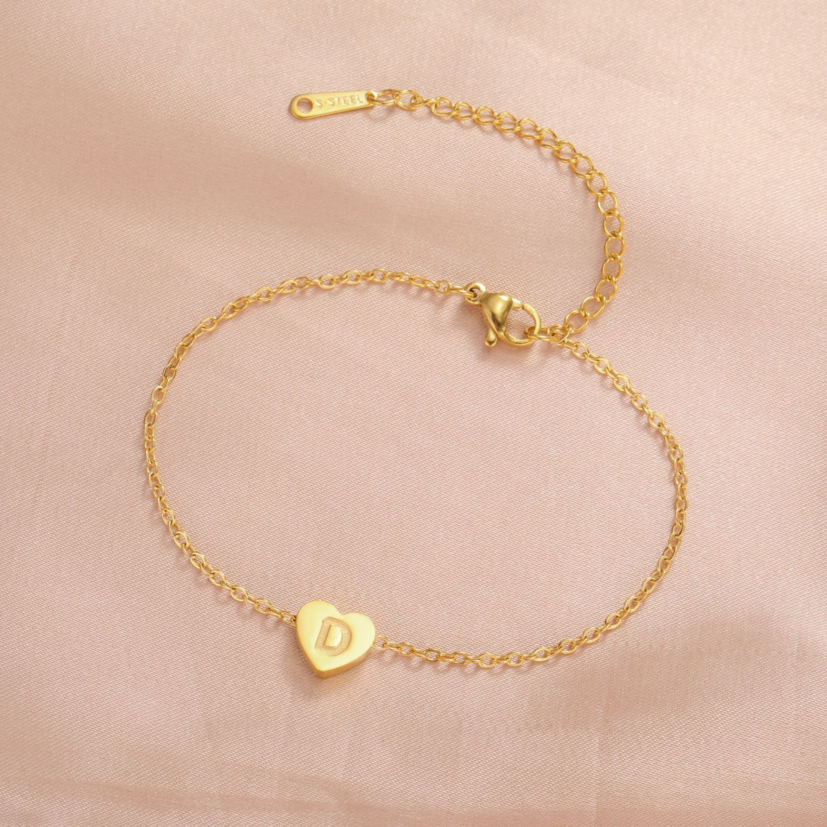 Fashion Stainless Steel 26 English Letters With Heart Pendant Bracelet