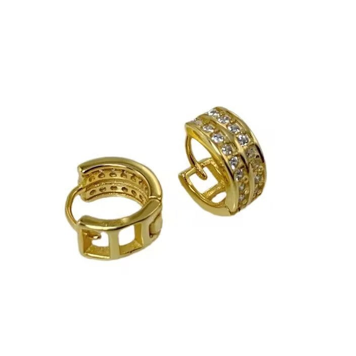 Exquisite And Understatedly Luxurious Womens Ear Clips