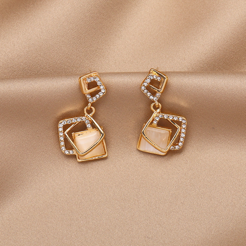 925 Sterling Silver Needle Earrings Female Temperament Hypoallergenic Ear Jewelry